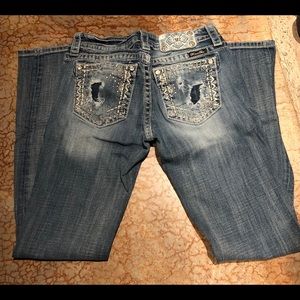 Straight Leg Miss Me jeans